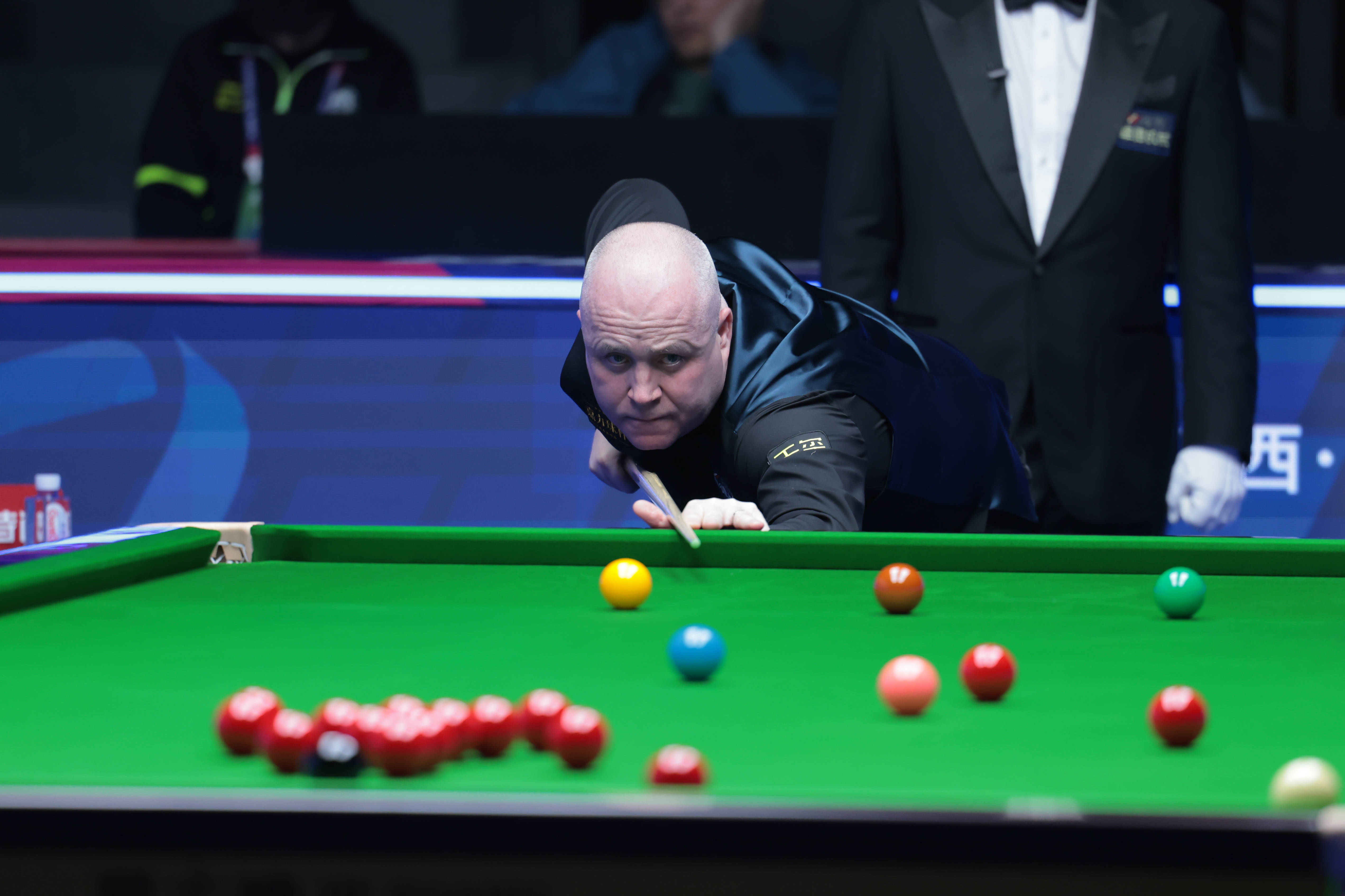 与重复的餐 与重复的餐